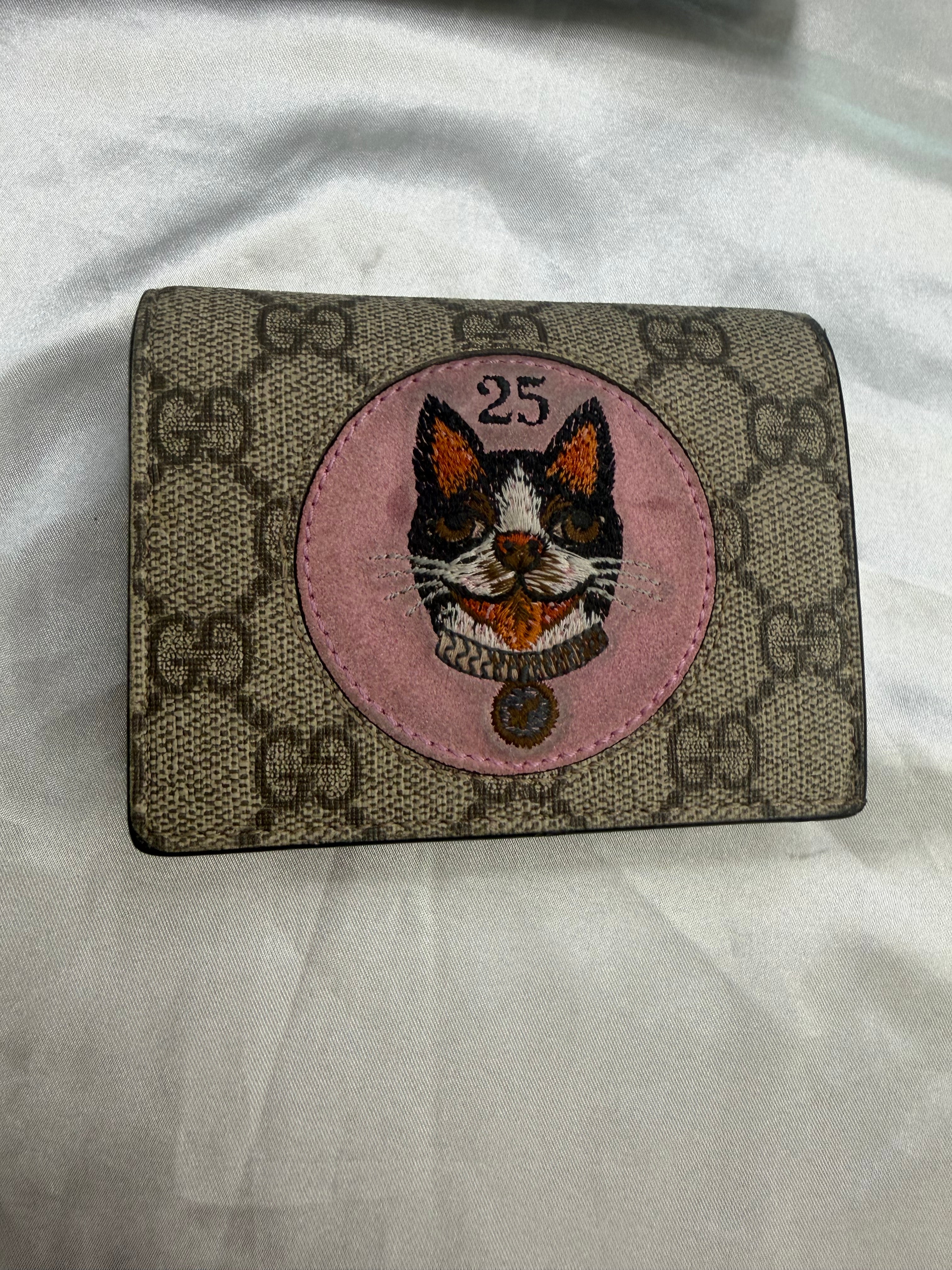 Gucci Monogram Supreme Bosco Patch Card Wallet