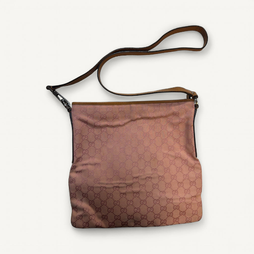 Gucci Flat Messenger Zipper Crossbody Messenger Bag in Pink