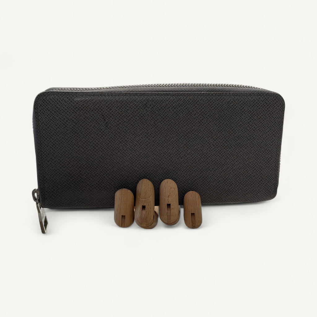 Louis Vuitton Taiga Zip-Around Wallet in Gray