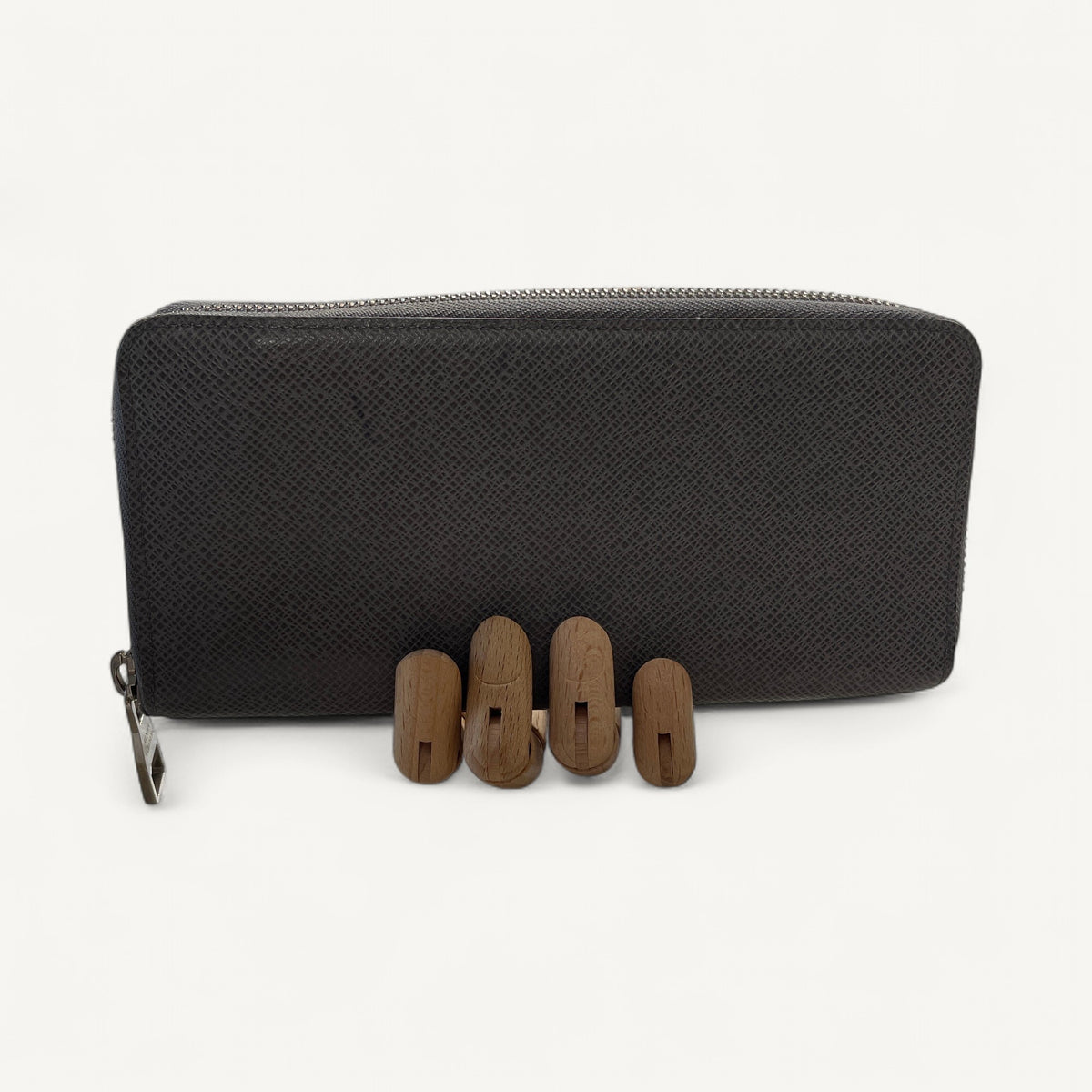 Louis Vuitton Taiga Zip-Around Wallet in Gray