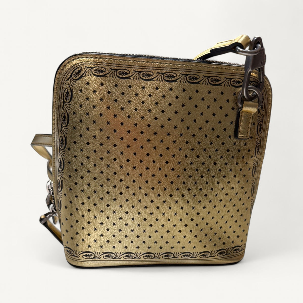 Gucci Sega Stars Metallic Gold in Gold