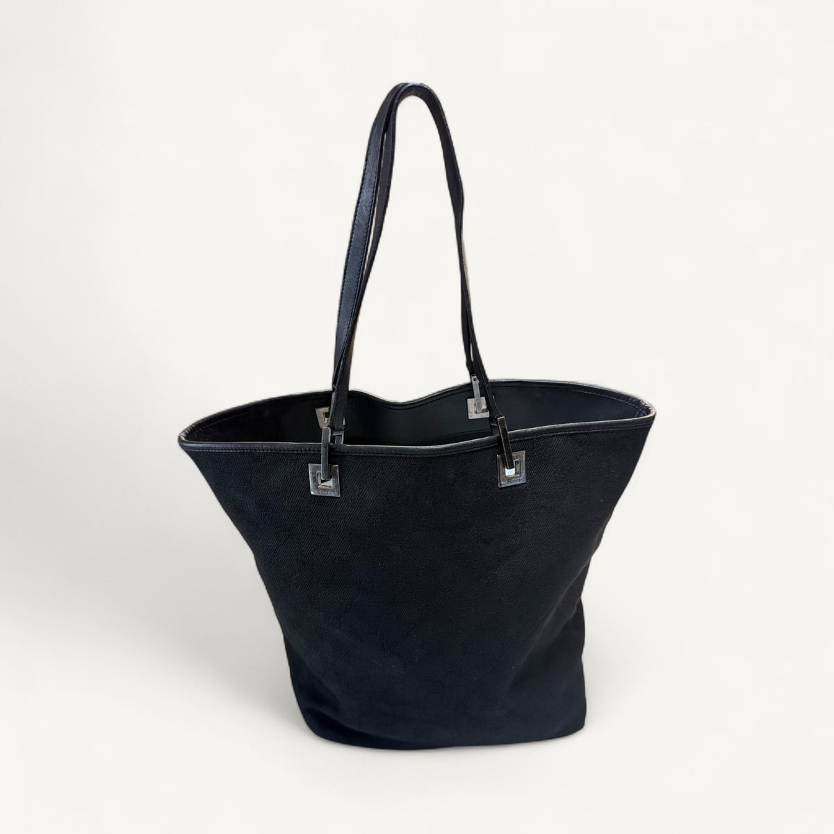 Gucci Eclipse Canvas Shoppet Tote Small in Black