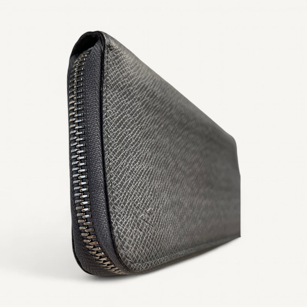 Louis Vuitton Taiga Zip-Around Wallet in Gray