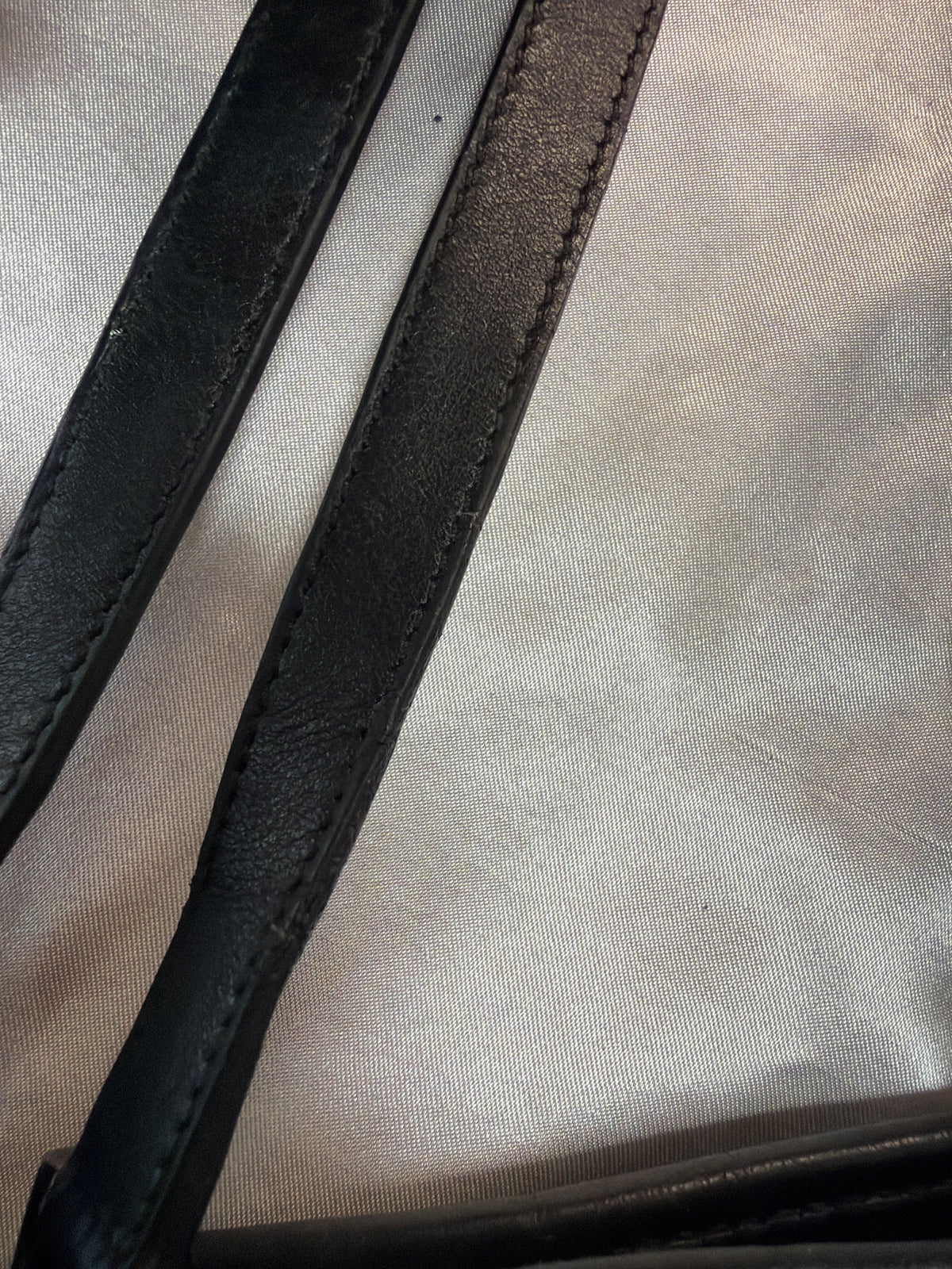 Gucci Eclipse Canvas Shoppet Tote Small in Black