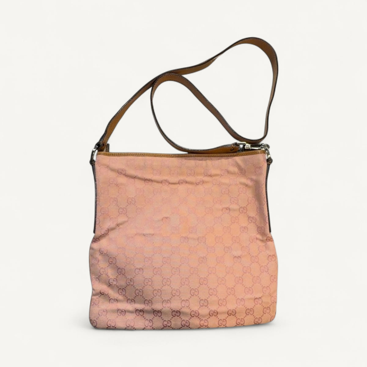 Gucci Flat Messenger Zipper Crossbody Messenger Bag in Pink