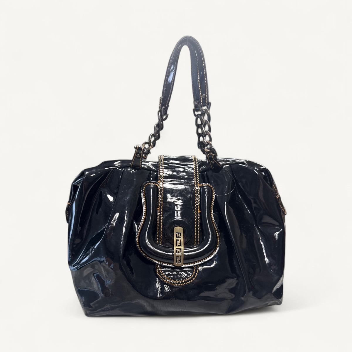 Fendi B. Bag in Black
