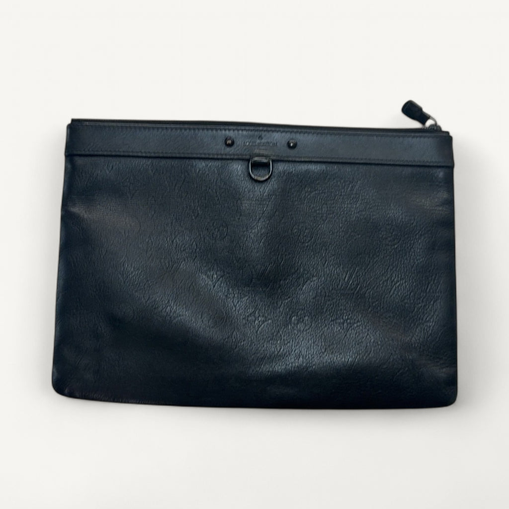 Louis Vuitton Monogram Clutch in Black