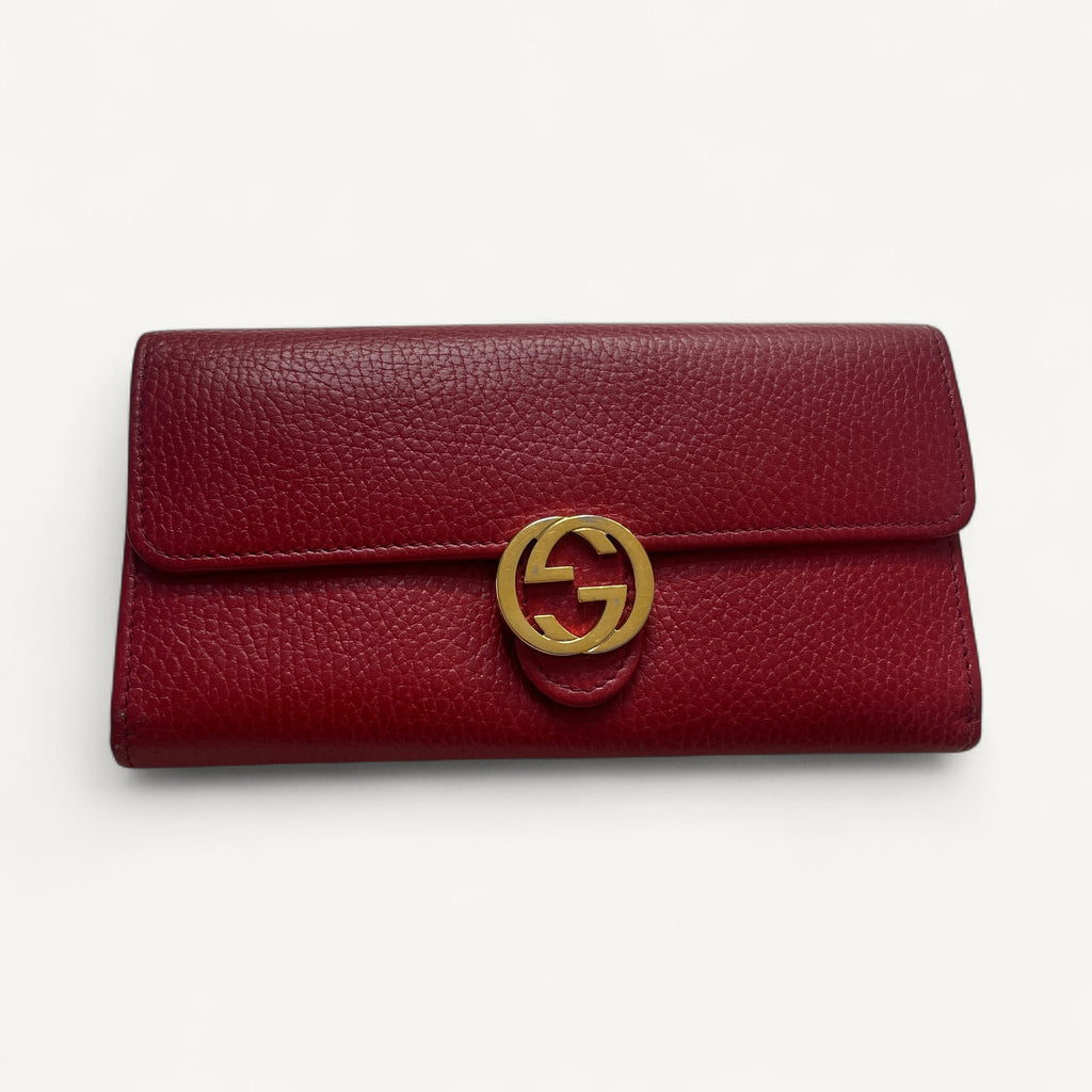 Gucci Interlocking G Wallet in Red