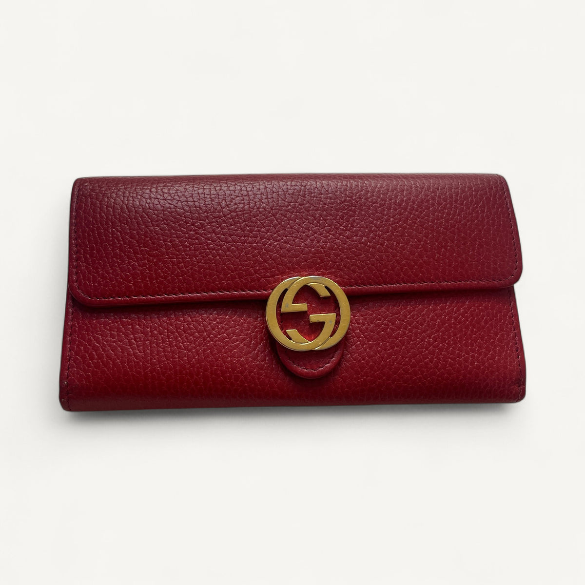 Gucci Interlocking G Wallet in Red