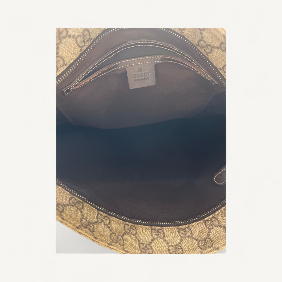 Gucci GG Supreme Crossbody in Brown