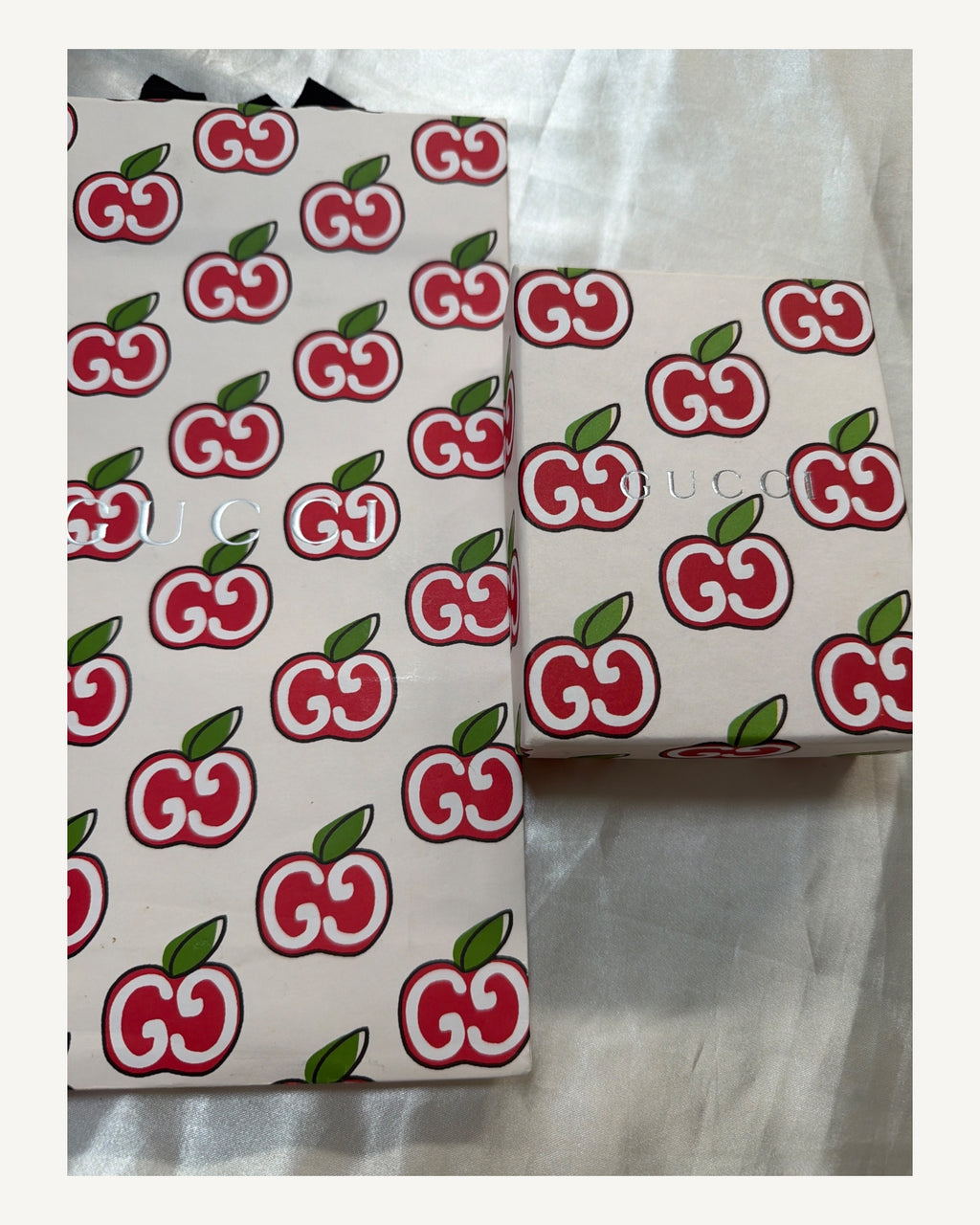 Gucci Supreme Cherry Card Holder