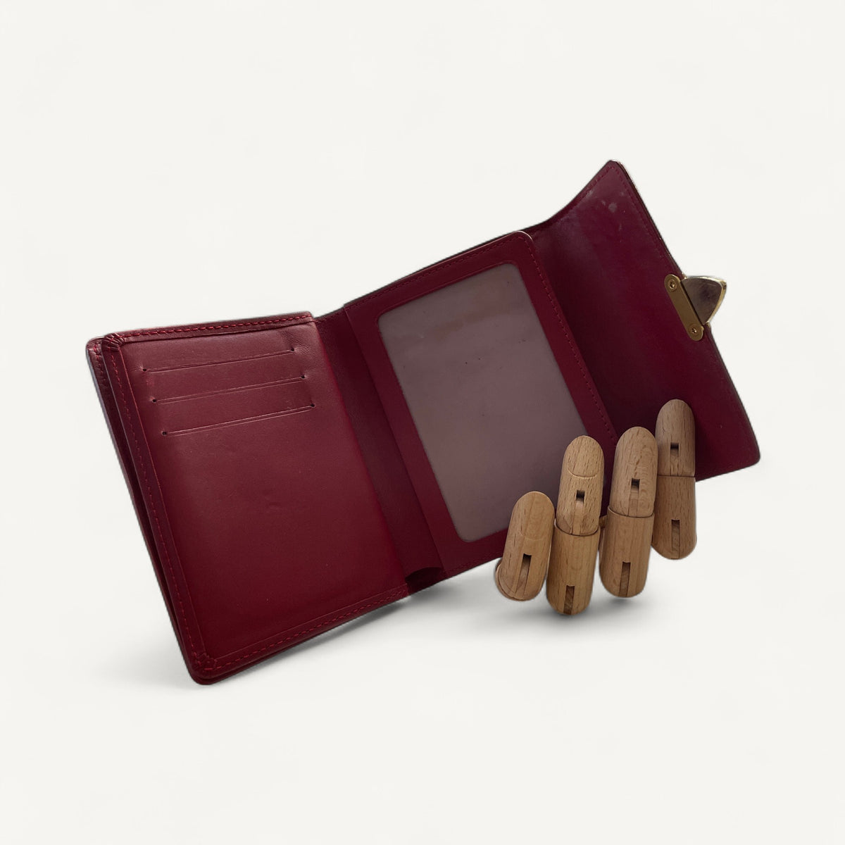Louis Vuitton Monogram Vernis Wallet in Red