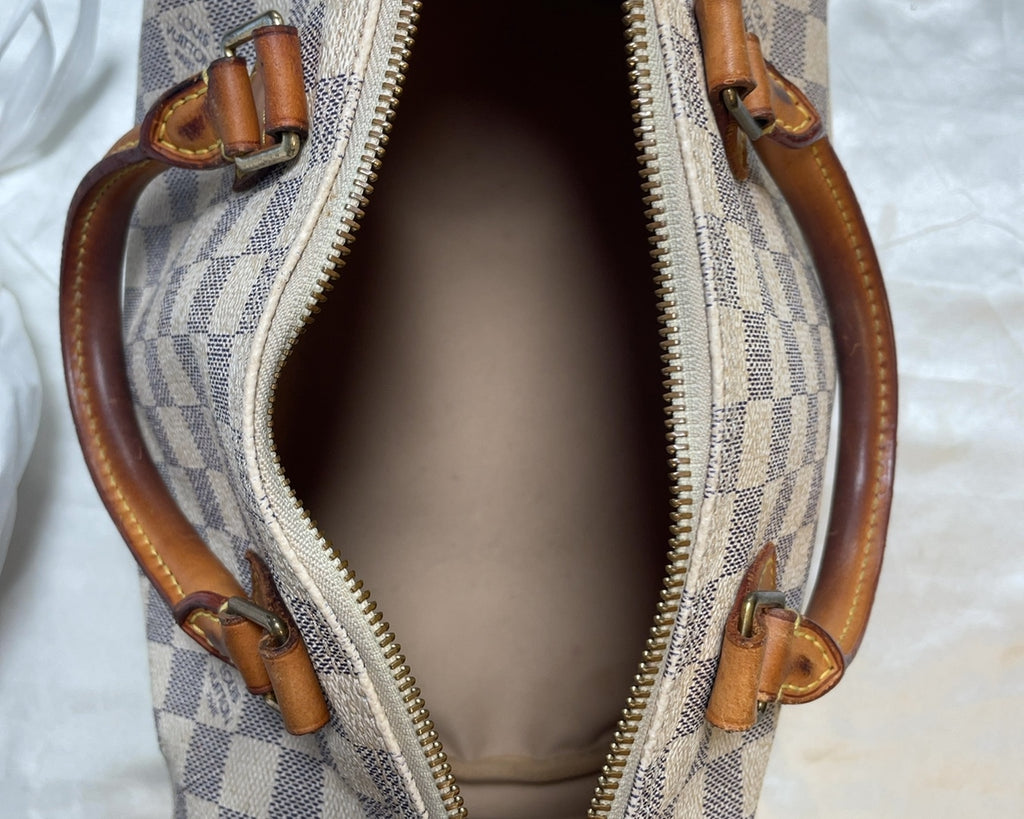 Louis Vuitton Damier Azur Speedy 30 Handbag in White
