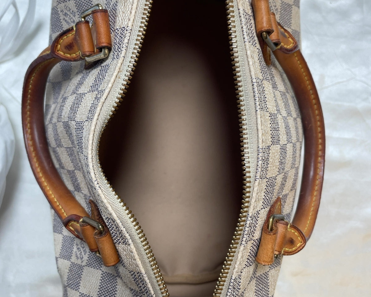 Louis Vuitton Damier Azur Speedy 30 Handbag in White
