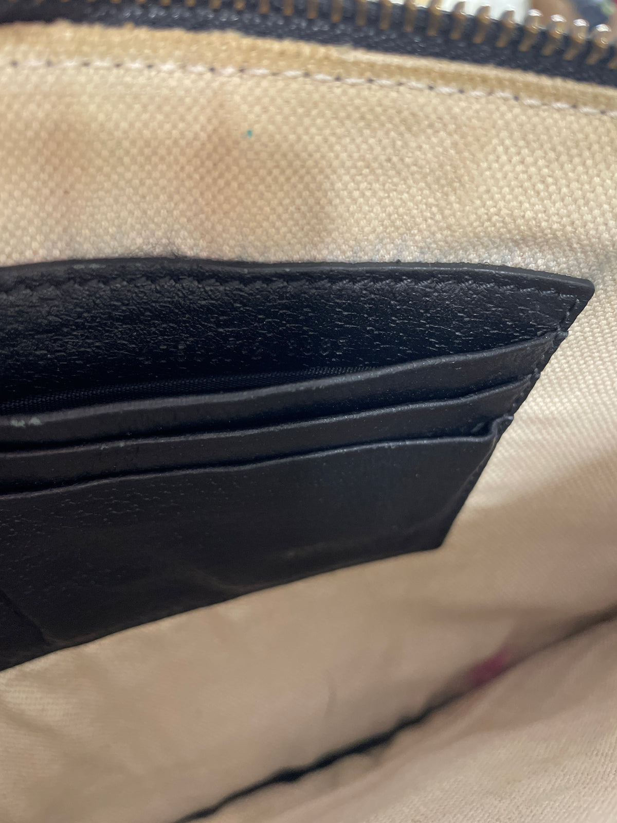 Gucci Zip Pouch in Black