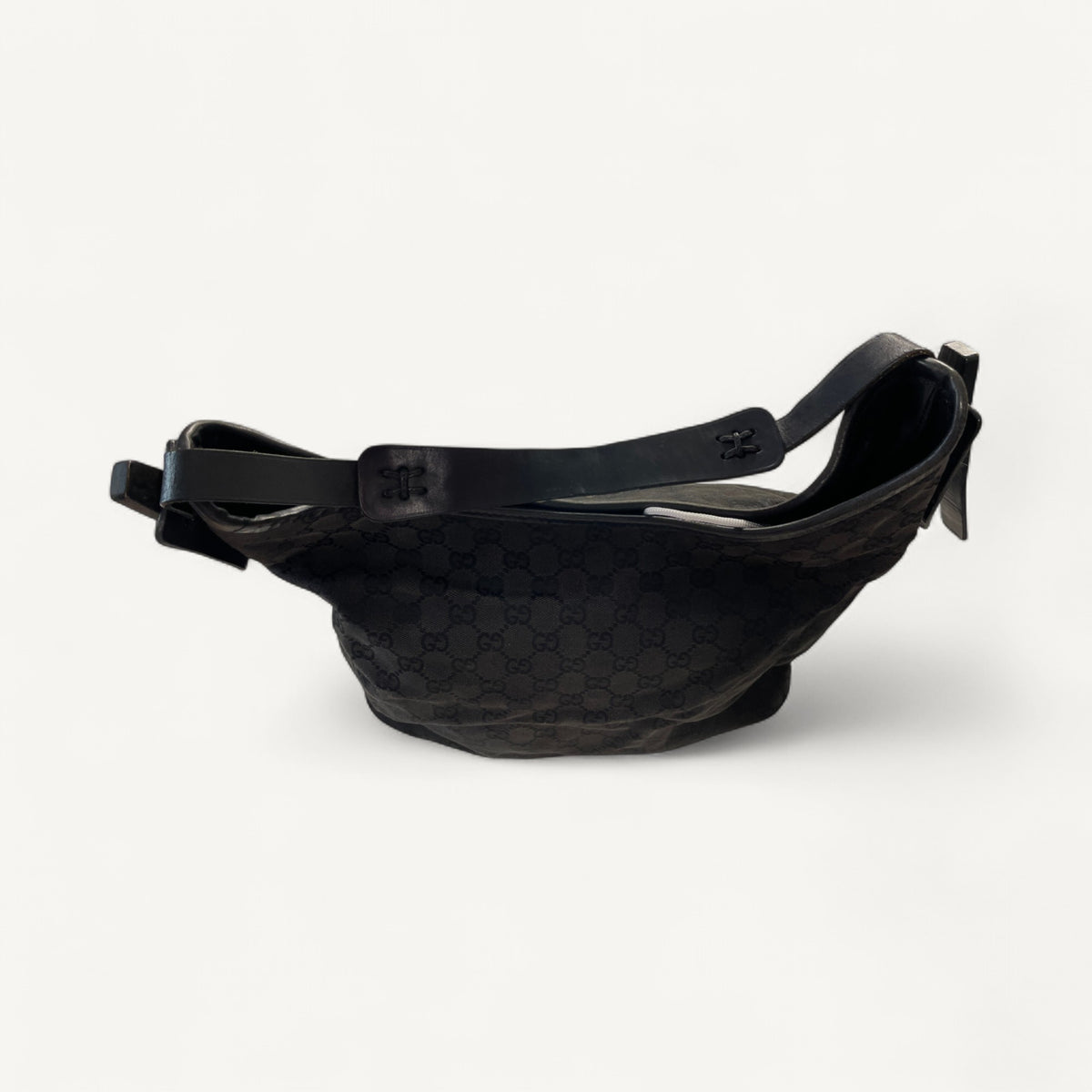 Gucci GG Canvas Shoulder Hobo Bag in Black