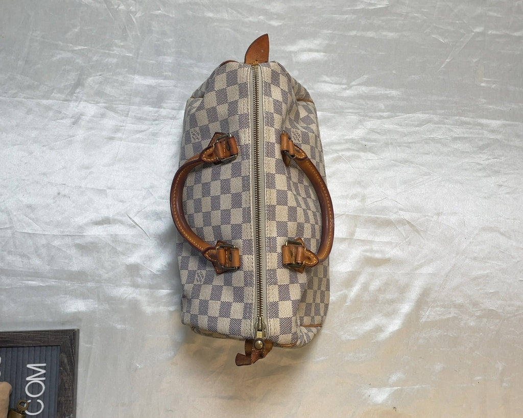 Louis Vuitton Damier Azur Speedy 30 Handbag in White