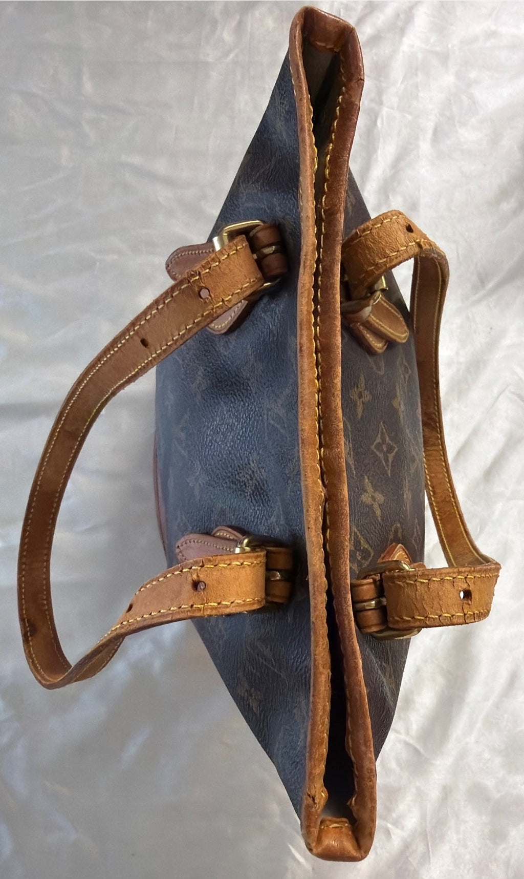 Louis Vuitton Petit Bucket in Monogram