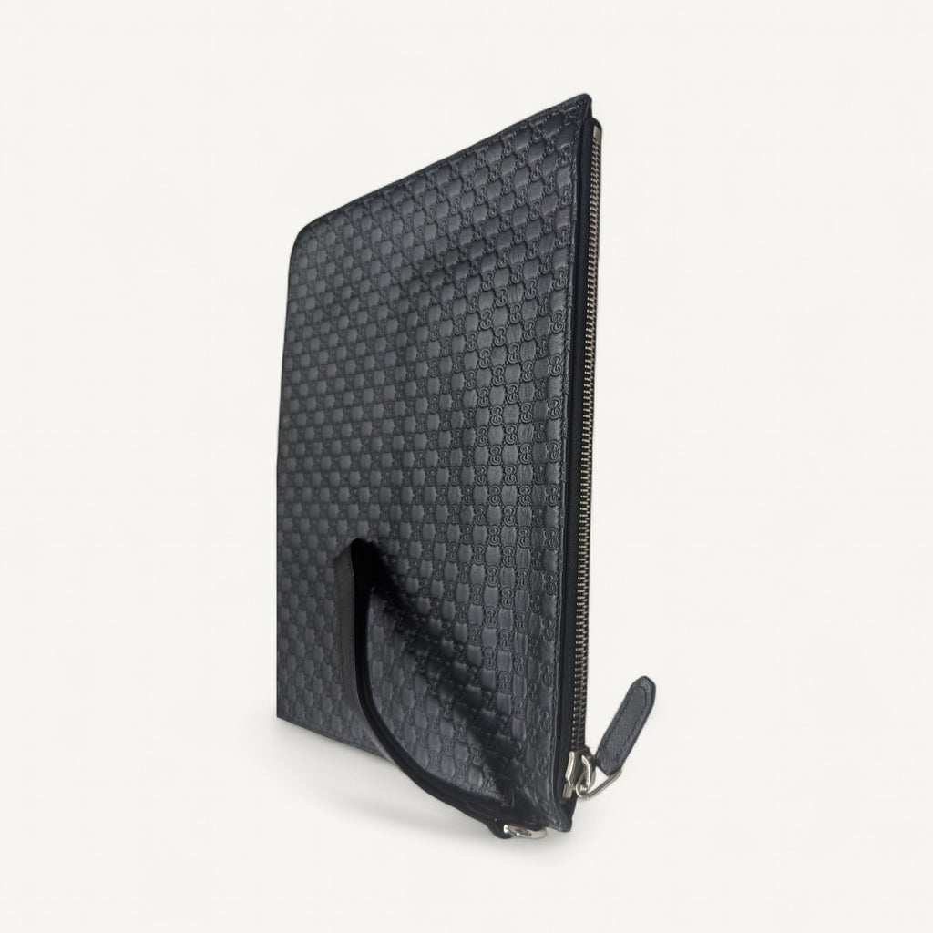 Gucci Microguccissima Clutch in Black